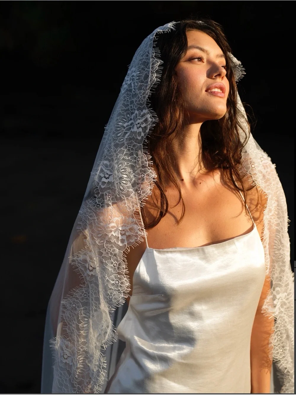 CALILY THE ROSALIA MANTILLA VEIL